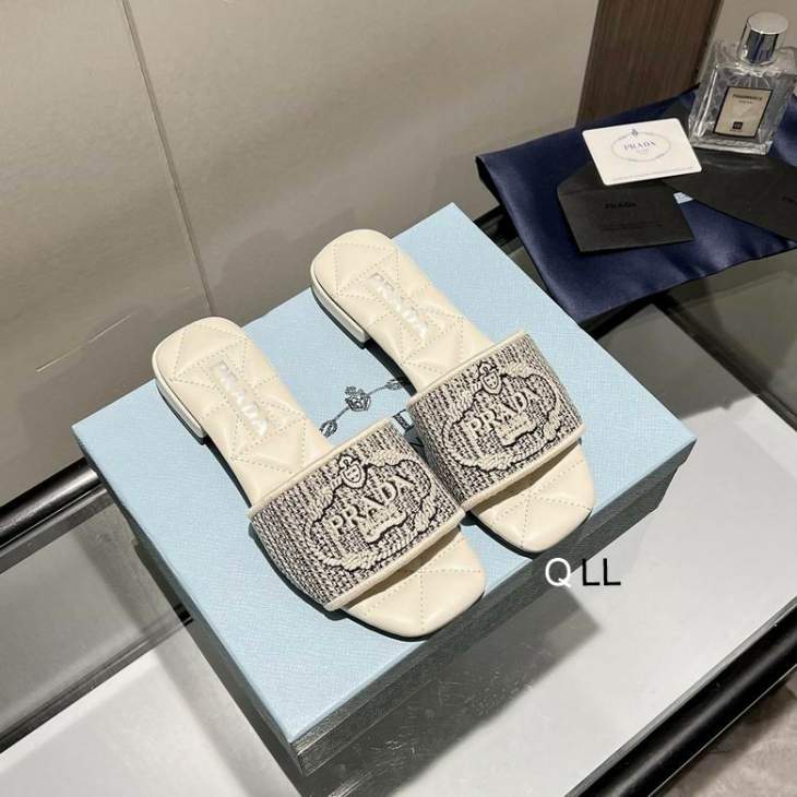 Picture of Prada Slippers _SKUPradasz35-39LL0106186